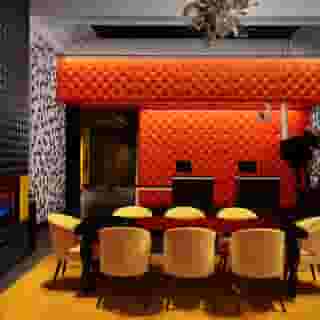 The Barnes San Francisco, Tapestry Collection by H, 2 of 5