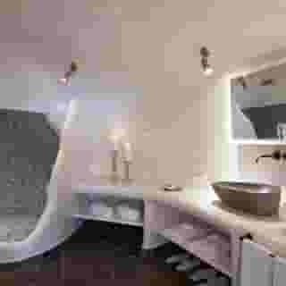 Secret Legend Suites, 2 of 5