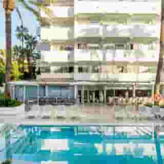 Globales Panama - Adults Only, 1 of 5