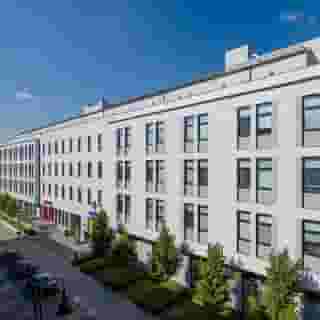 Dean's Home Budapest, 1 of 5