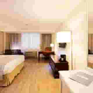 Krystal Satelite Maria Barbara, 1 of 5