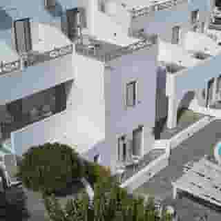 Nissos Thira, 3 of 5