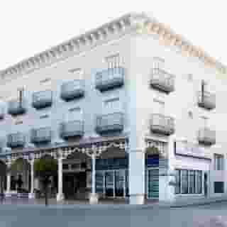 Plaza Cavana, 3 of 5