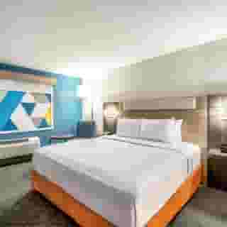 Holiday Inn Express & Suites Phoenix - Mesa West, 1 of 5