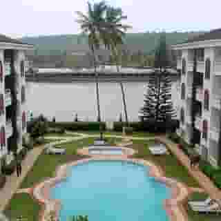 Marina Dourado, 1 of 5