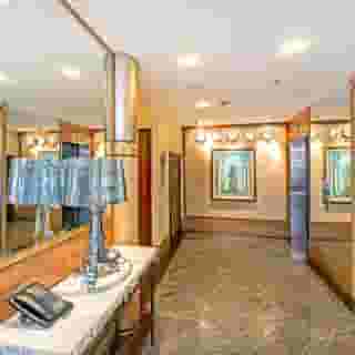 Hotel 81 Premier Hollywood, 5 of 5