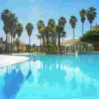 Vitor's Plaza, 2 of 5