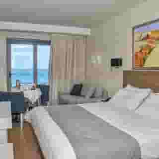 Swell Boutique, 3 of 5