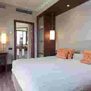 Barcelona Center, 3 of 5