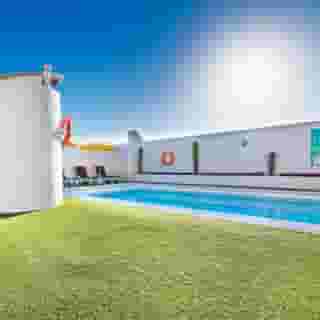 Bull Astoria, 1 of 5