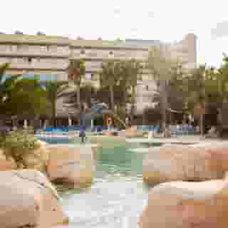 Palas Pineda, 2 of 5