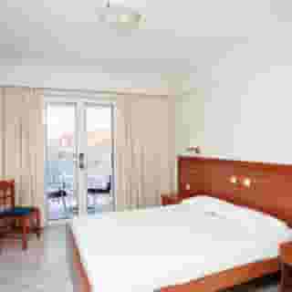 Meridien Beach Studios, 4 of 5