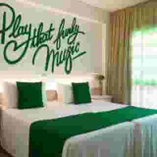 Lloret Vibe Affiliated by Fergus, 3 of 5