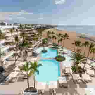 Plus Fariones Suite Hotel, 3 of 5