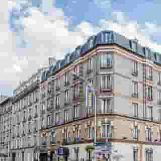 Arc Paris Porte d'Orleans, 1 of 5