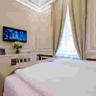 Revelton Suites Karlovy Vary, 2 of 5