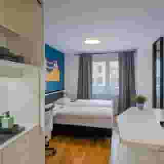 Dean's Home Budapest, 5 of 5