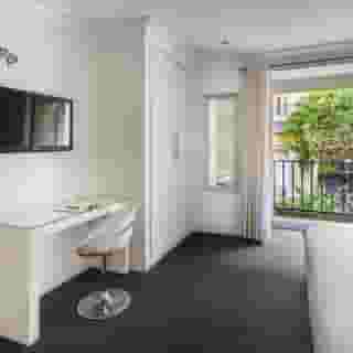 Room Mate Mario, 2 of 5