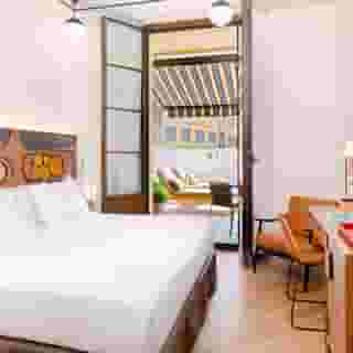 H10 Metropolitan, 3 of 5