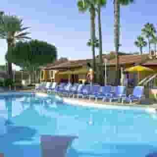 Los Almendros (gay, lesbian & friends), 1 of 5