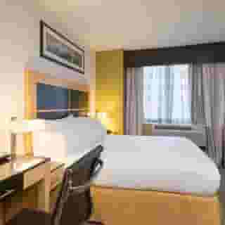 Holiday Inn Express Wall Street, 3 of 5