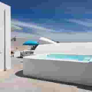 Ayoba Santorini, 1 of 5