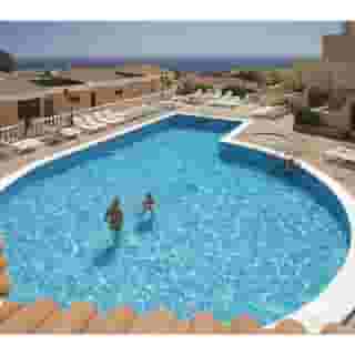 Paradise Court, 3 of 5