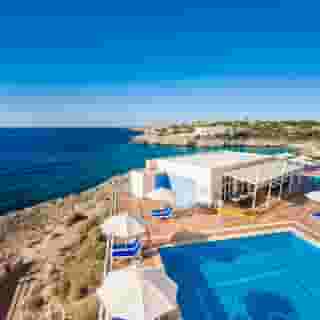 Globales America, 2 of 5