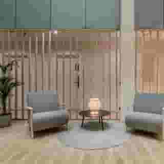 Room Mate Laura, 4 of 5