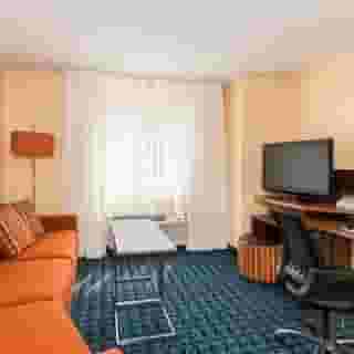 Fairfield Inn & Suites Houston Westchase, 2 of 5