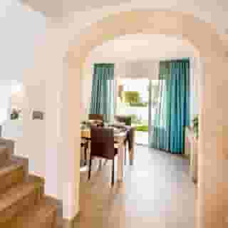 Ona Aucanada Club, 4 of 5