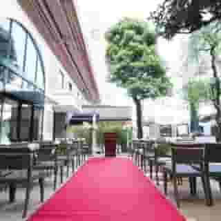 Rose Garden Shinjuku, 1 of 5