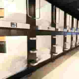 Lightning Hotel, 3 of 5