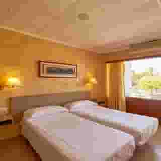 Hotel Condor, 4 of 5