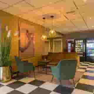 New West Inn, 2 of 5