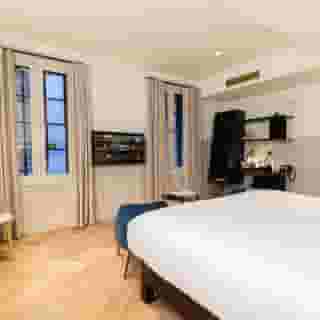 The Clarence, 3 of 5