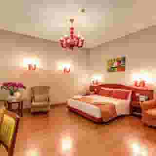 Augusta Lucilla Palace, 2 of 5