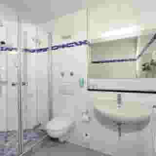 Villa am Rhein, 1 of 5