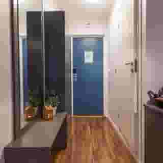 Enter Viking Hotel, 4 of 5