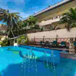 Bella Villa Metro, 4 of 5