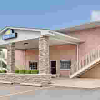 Days Inn by Wyndham Joelton/Nashville, 1 of 5