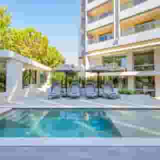 Divani Escape, 1 of 5