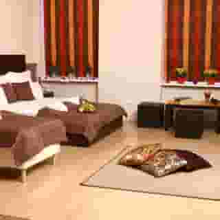 Central Hotel 21, 4 of 5