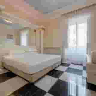 Palladium Palace, 5 of 5