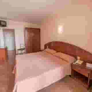 Checkin Garbi Hotel, 4 of 5