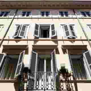 SuiteSistina For Brave Lovers, 1 of 5