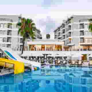 Royal Atlantis Beach, 2 of 5