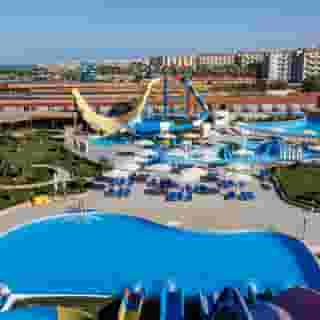 Sunrise Solara Aqua Park, 2 of 5