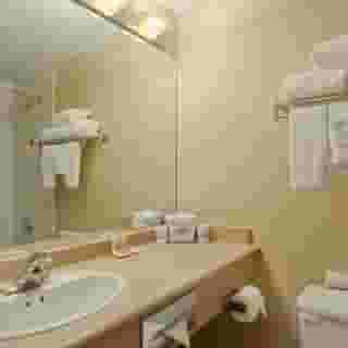 Days Inn by Wyndham Vancouver Airport, 3 of 5