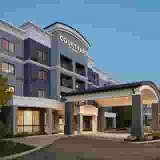 Courtyard Mississauga-Airpt Corporate Centre West, 1 of 5